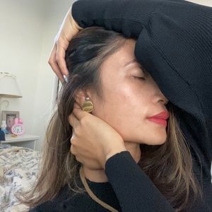 💯Authentic RARE Dior ss 2017 clip-on earrings